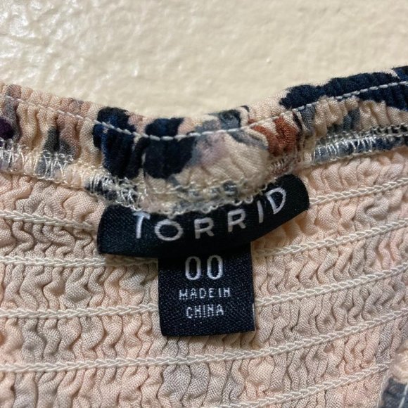 Torrid Women's Floral Smocked Off Shoulder Adjustable Strap Tunic Top Size 00/M - Picture 5 of 7